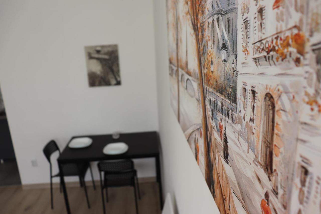 Appartamento Apartman Lena Banovo brdo Belgrado Esterno foto